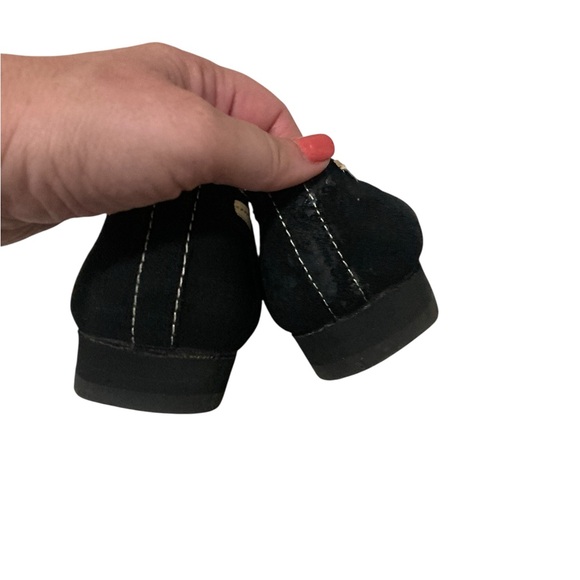 Coach Women's Black and Cream Suede Loafers w/ cute bows-9.5 - Picture 6 of 7